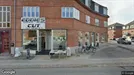 Showroom til leje, Hellerup, &lt;span class=&quot;blurred street&quot; onclick=&quot;ProcessAdRequest(254255)&quot;&gt;&lt;span class=&quot;hint&quot;&gt;Se vej-navn&lt;/span&gt;[xxxxxxxxxx]&lt;/span&gt;