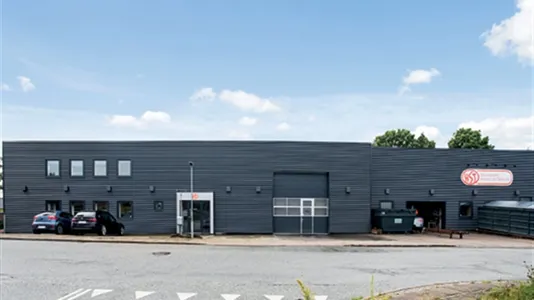 Lagerlokaler til leje i Løsning - billede 2